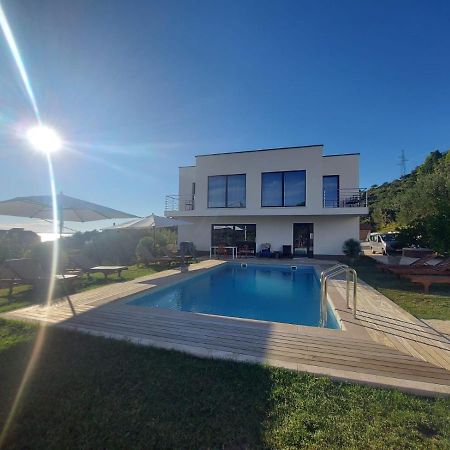 Villa Joy 4Ever Banjol ภายนอก รูปภาพ